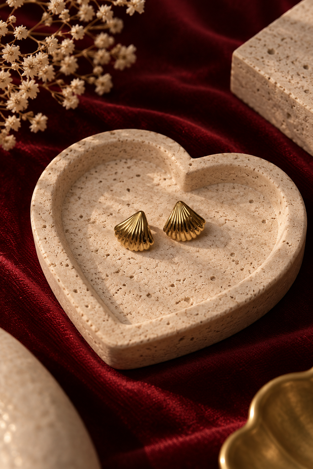 Siren Shell Studs