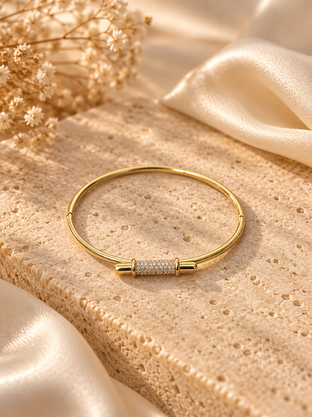 Minimalist Gold Wire Bangle Bracelet