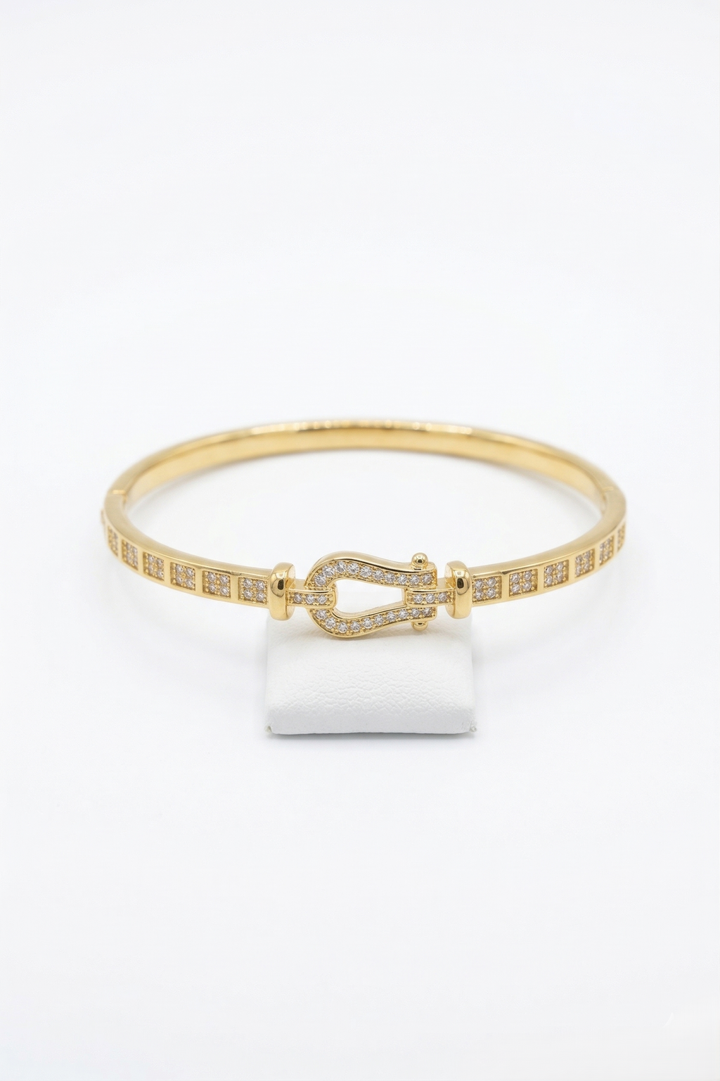 Majestic Arc Bracelet