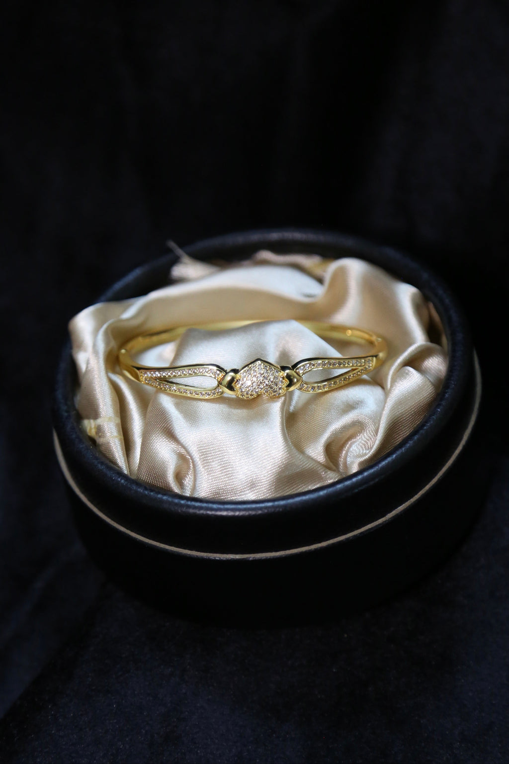 Amore Glow Bracelet