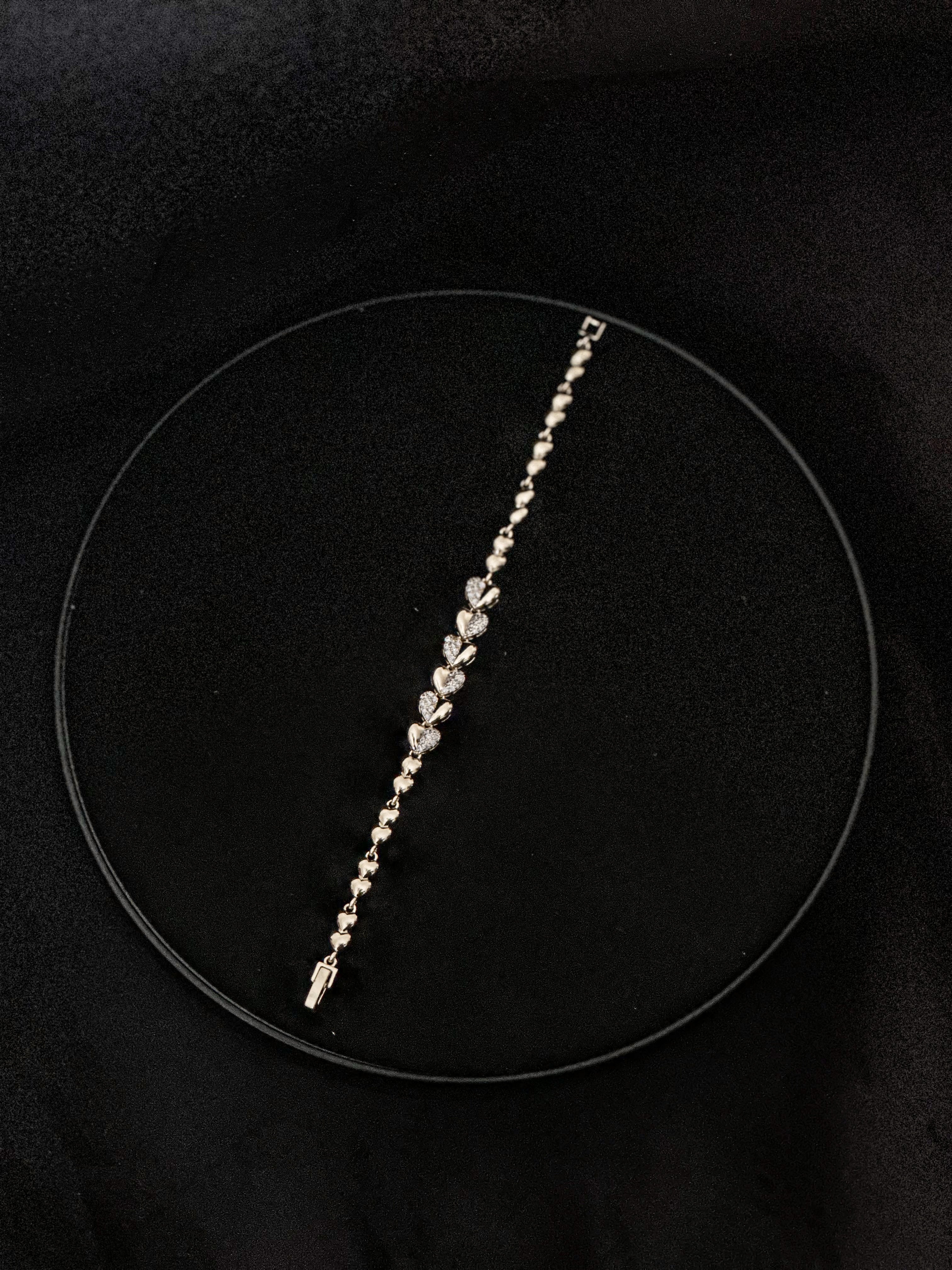 Eternal Heart Link Bracelet