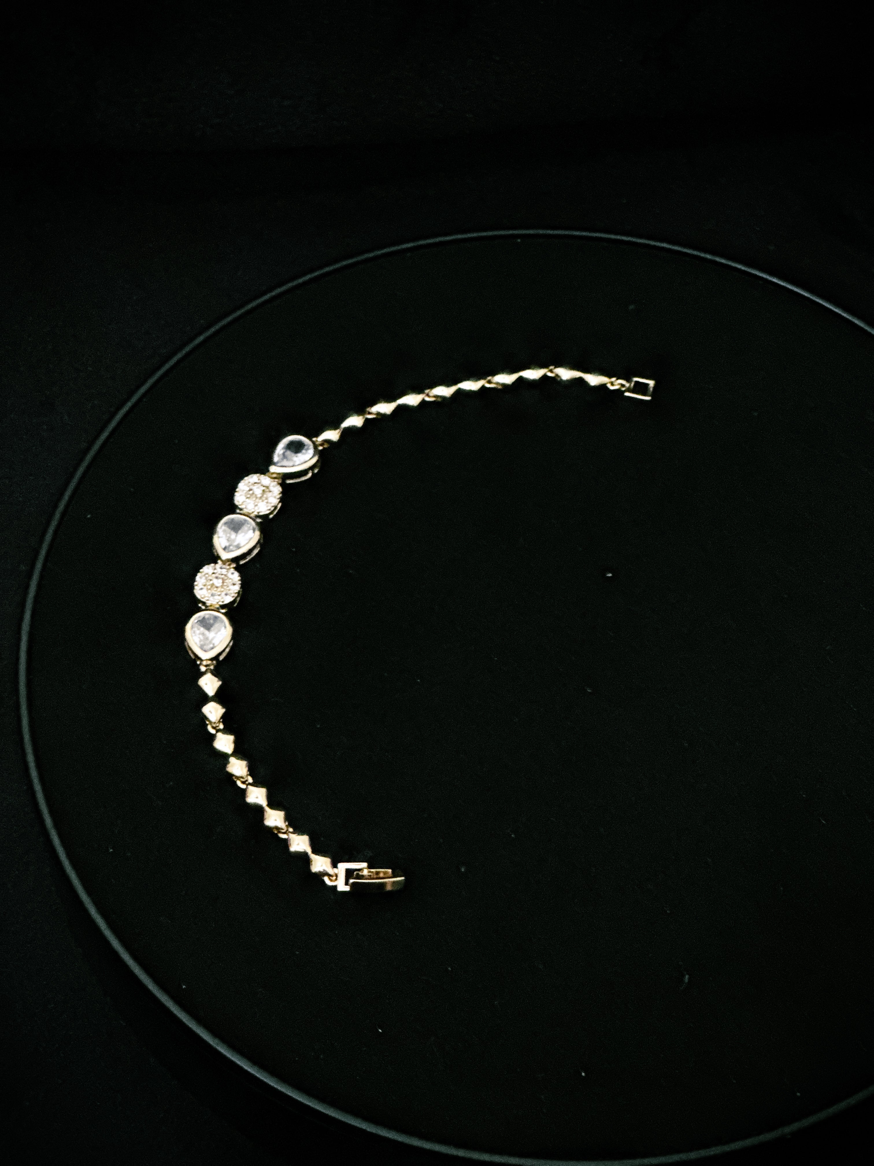 Gilded Heart Shimmer Bracelet