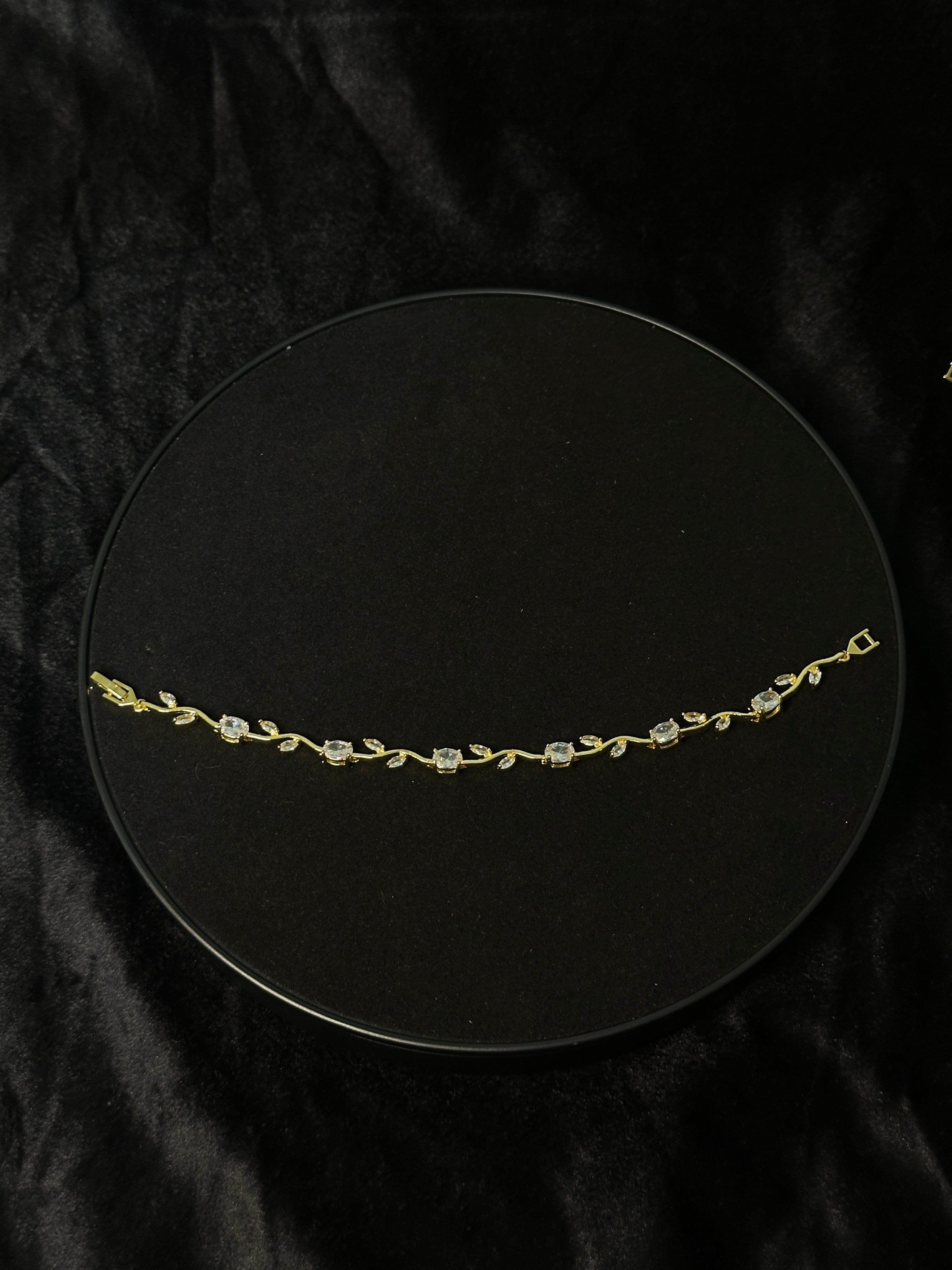 Elysian Leaf Bracelet