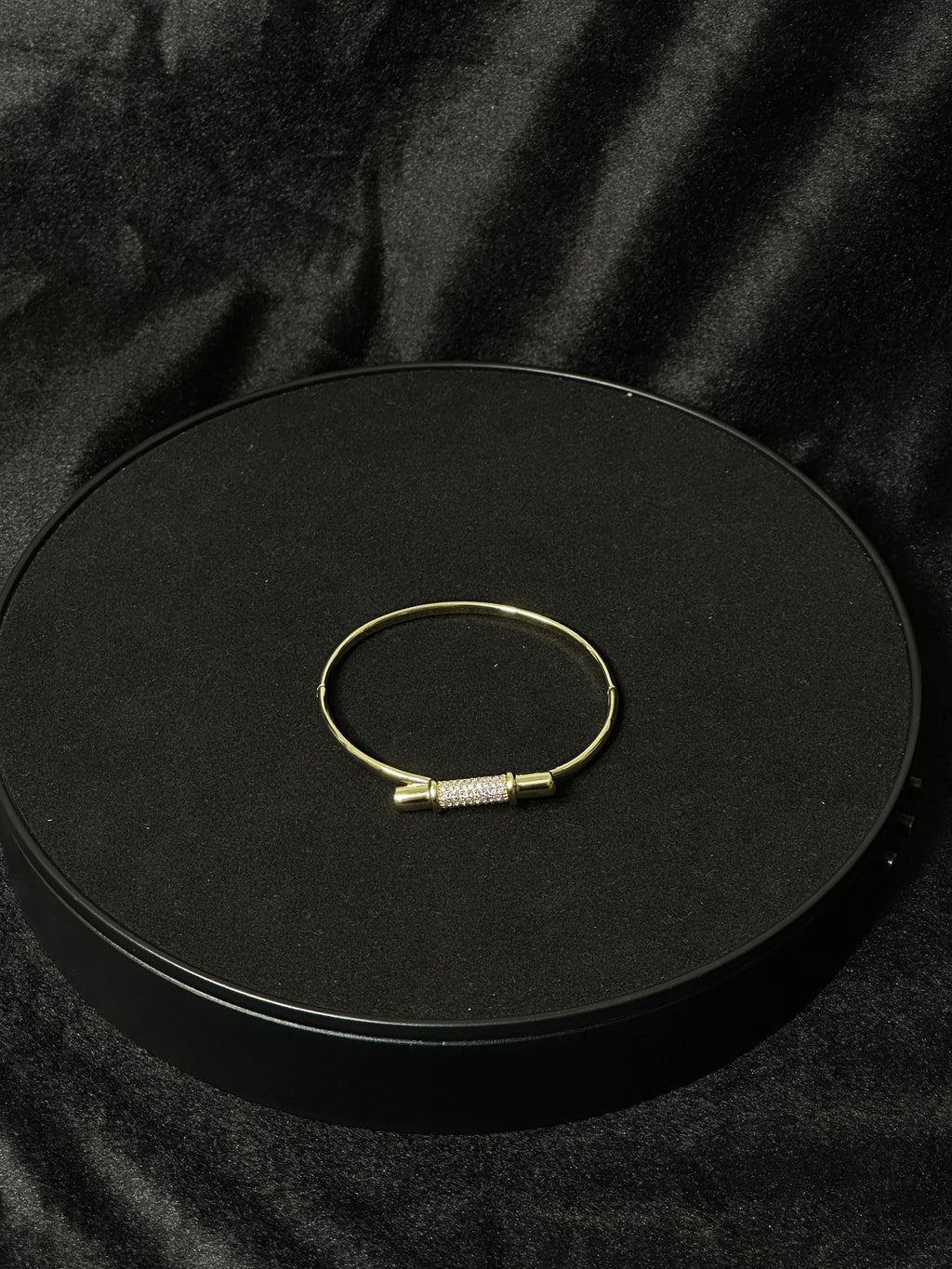 Minimalist Gold Wire Bangle Bracelet