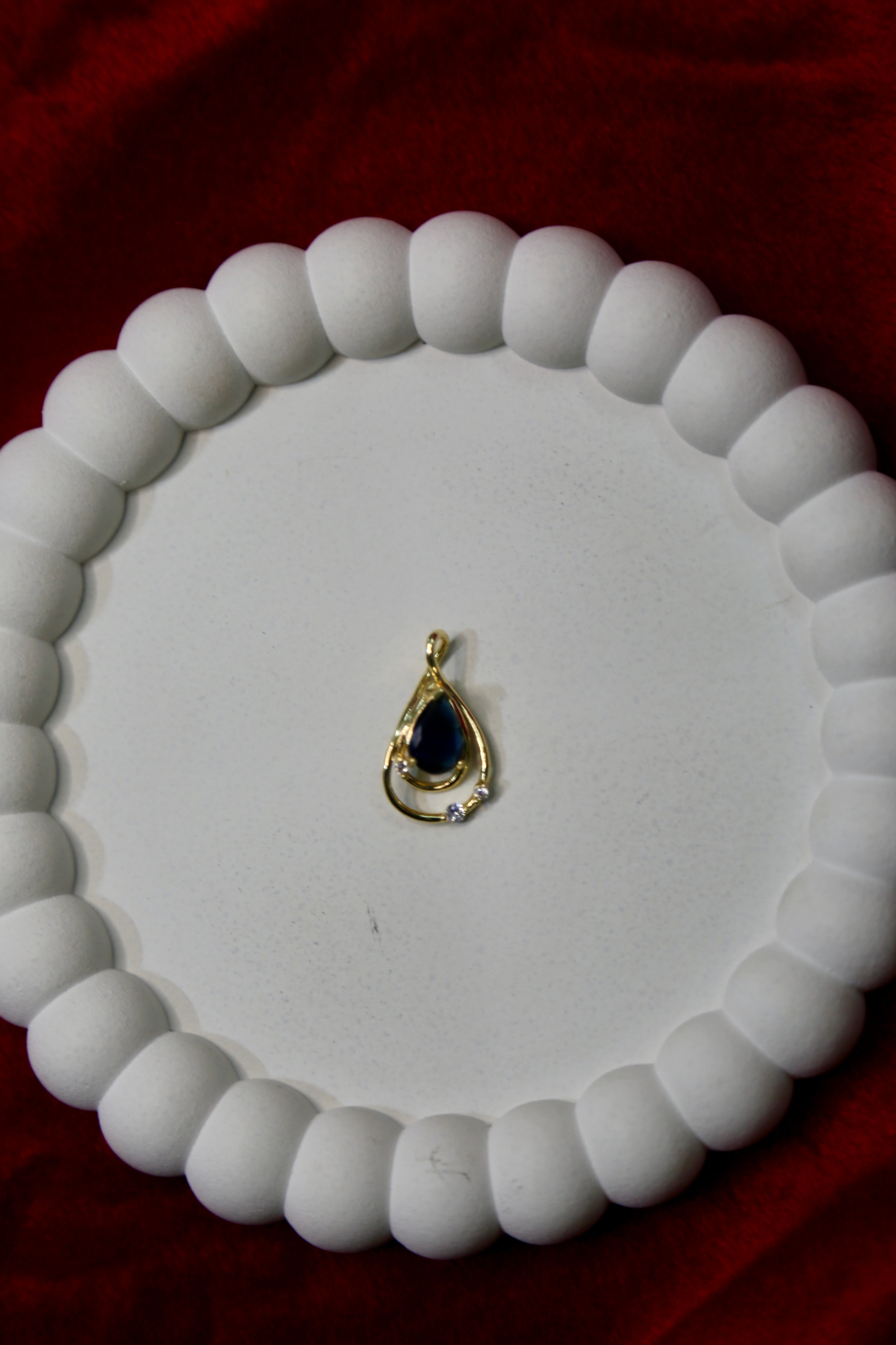 The Sapphire Teardrop Pendant