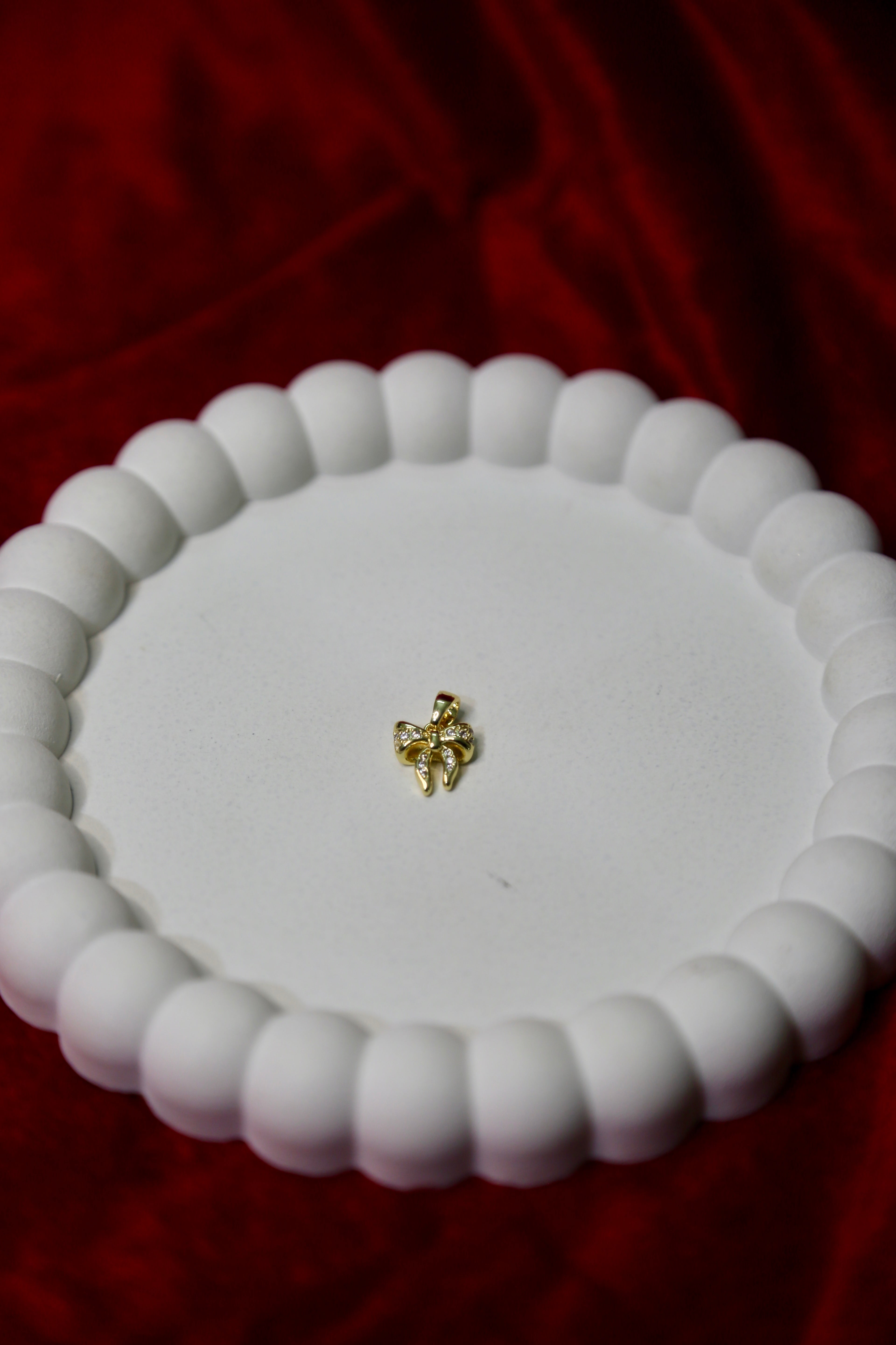The Mini Bow Pendant