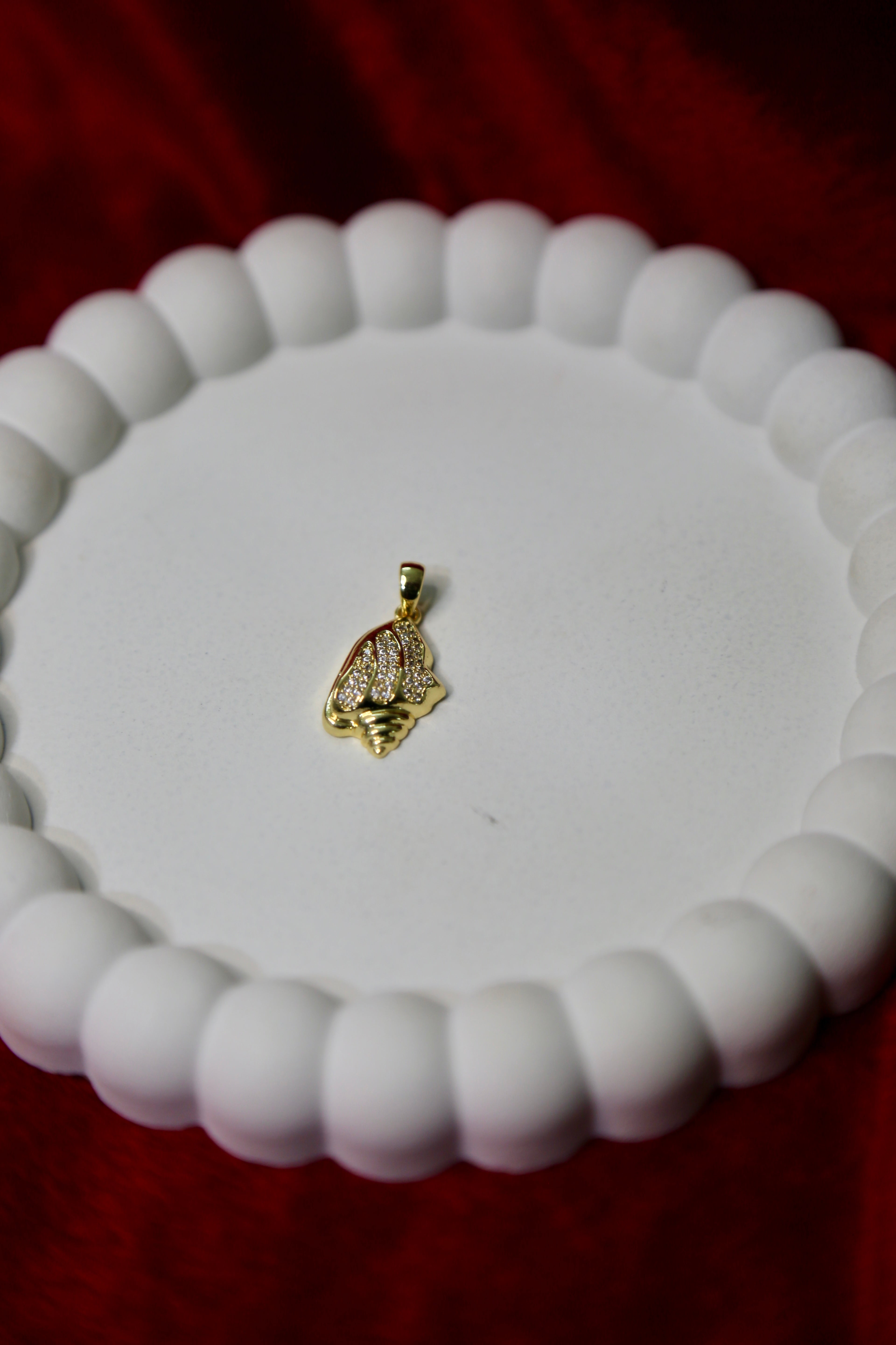 The Conch Shell Pendant