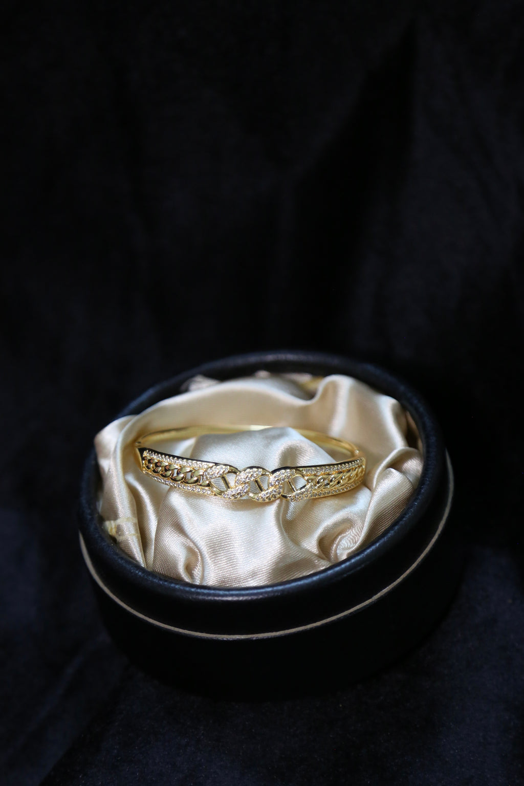 Luxe Curb Bracelet