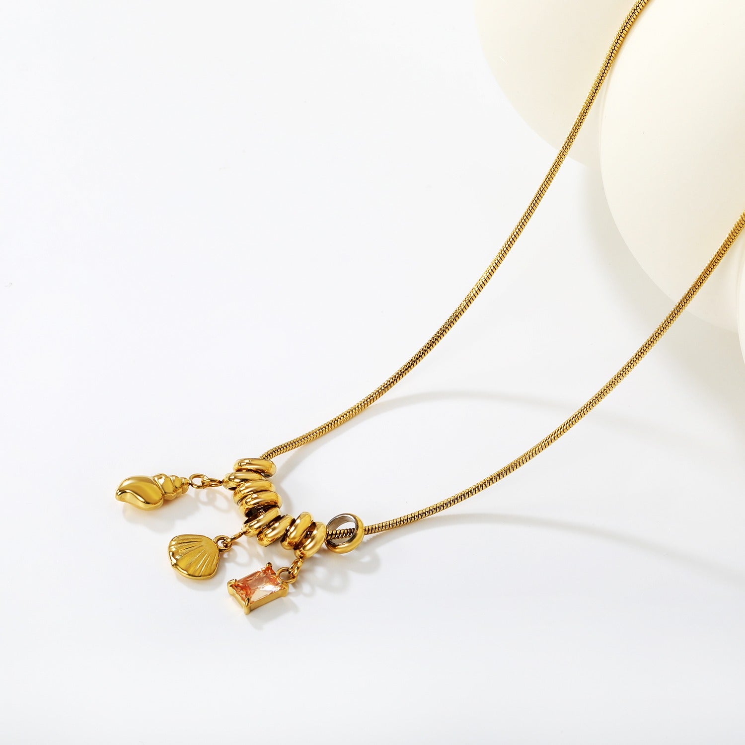 The Marée Charm Necklace | 18K Gold Plated